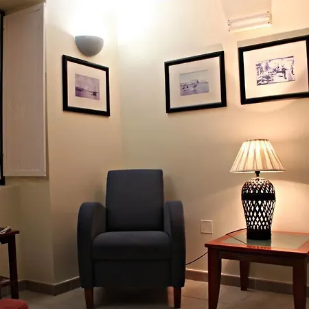 Hotel Marquez *